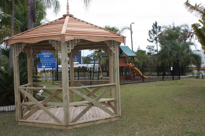 Country Plaza Motel Taree Bagian luar foto