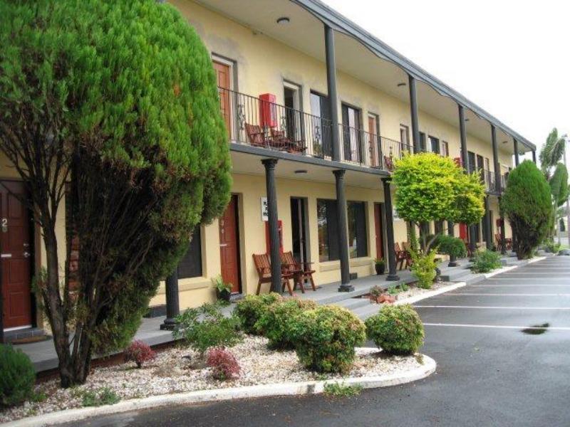 Country Plaza Motel Taree Bagian luar foto